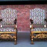 koninklijke stoelen